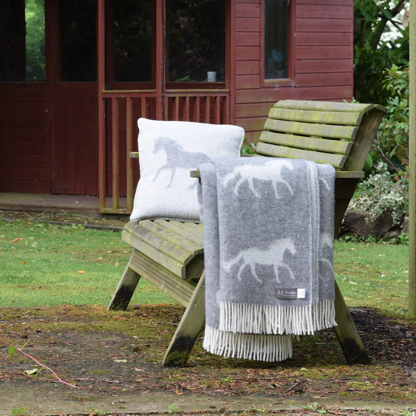 J. J. Textile | Horse Soft Grey Pure Wool Throw