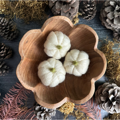 House of Moss | Felted wool pumpkins, Snowberry White (Single Unit)