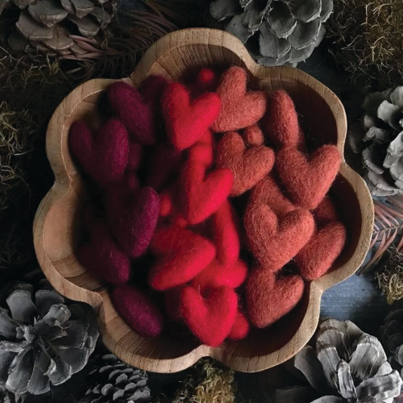 House of Moss | Felted wool hearts (1 Unit)