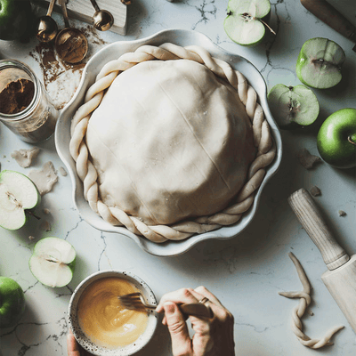 Farmhouse Pottery | Laurel Pie Dish