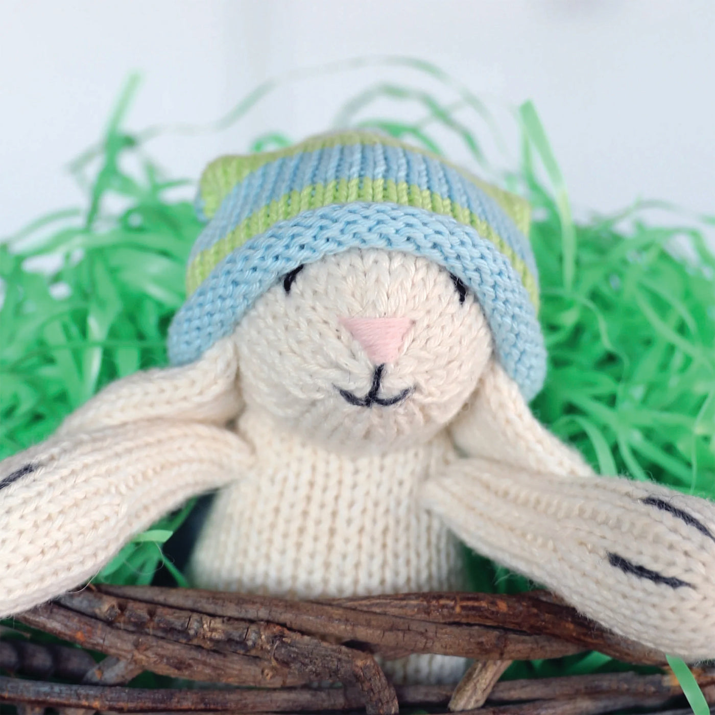 Melange | Little White Bunny in Slouch Hat