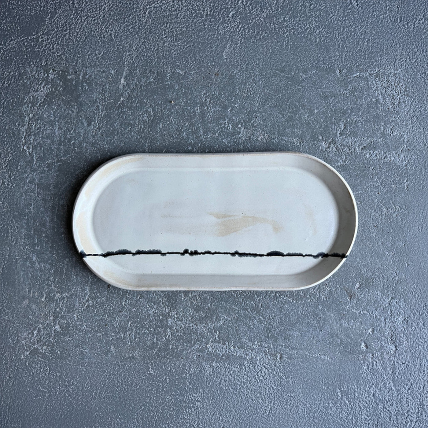 Twelve Gray | Medium Oval Tray, Cream