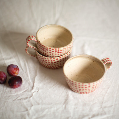 Polli Pots | Large red- dot mugs