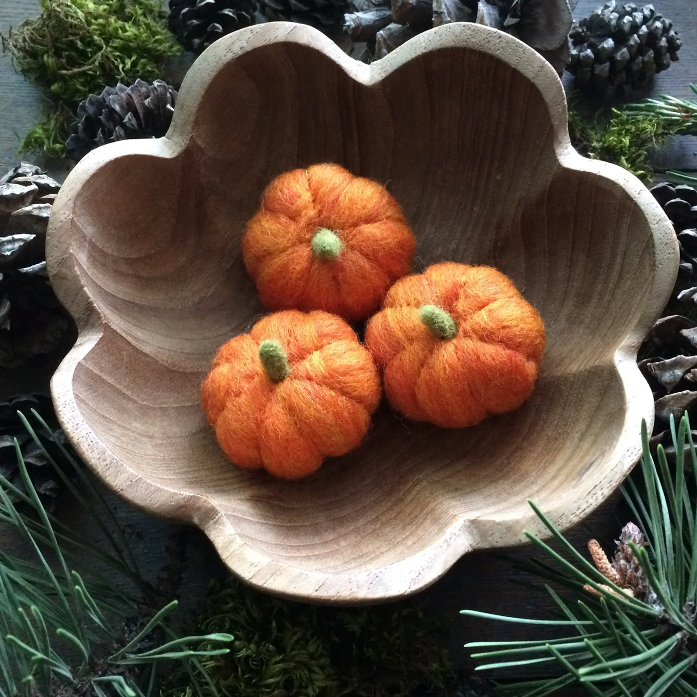 House of Moss | Felted wool pumpkins, Salamander Orange (Single Unit)