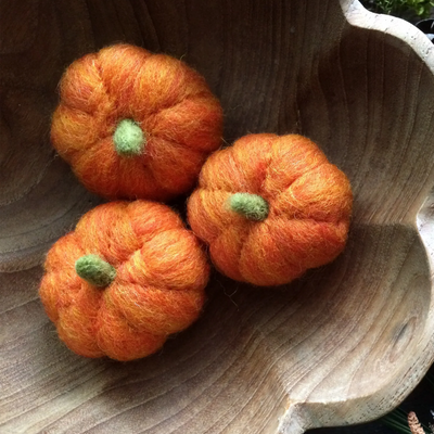 House of Moss | Felted wool pumpkins, Salamander Orange (Single Unit)