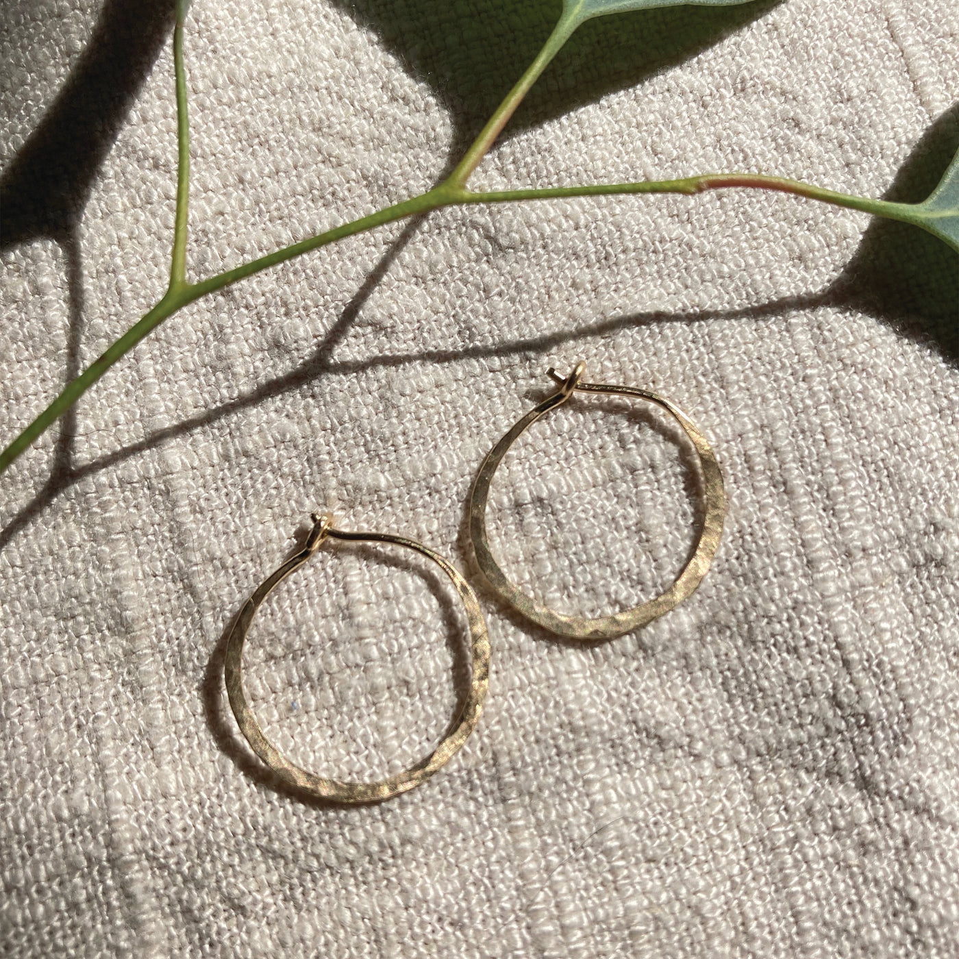 Element Aligned | Gold Hammered Hoops (Small) 3/4"